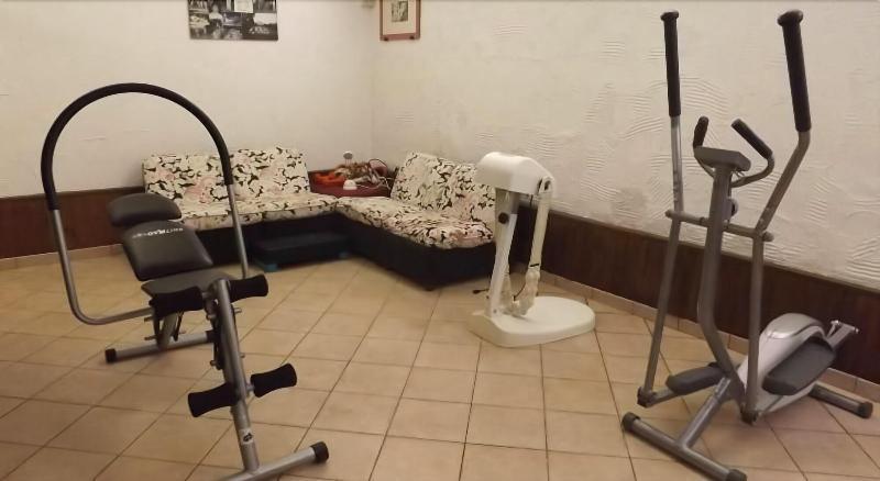 Hotel Victory تْشيزيناتيكو المظهر الخارجي الصورة