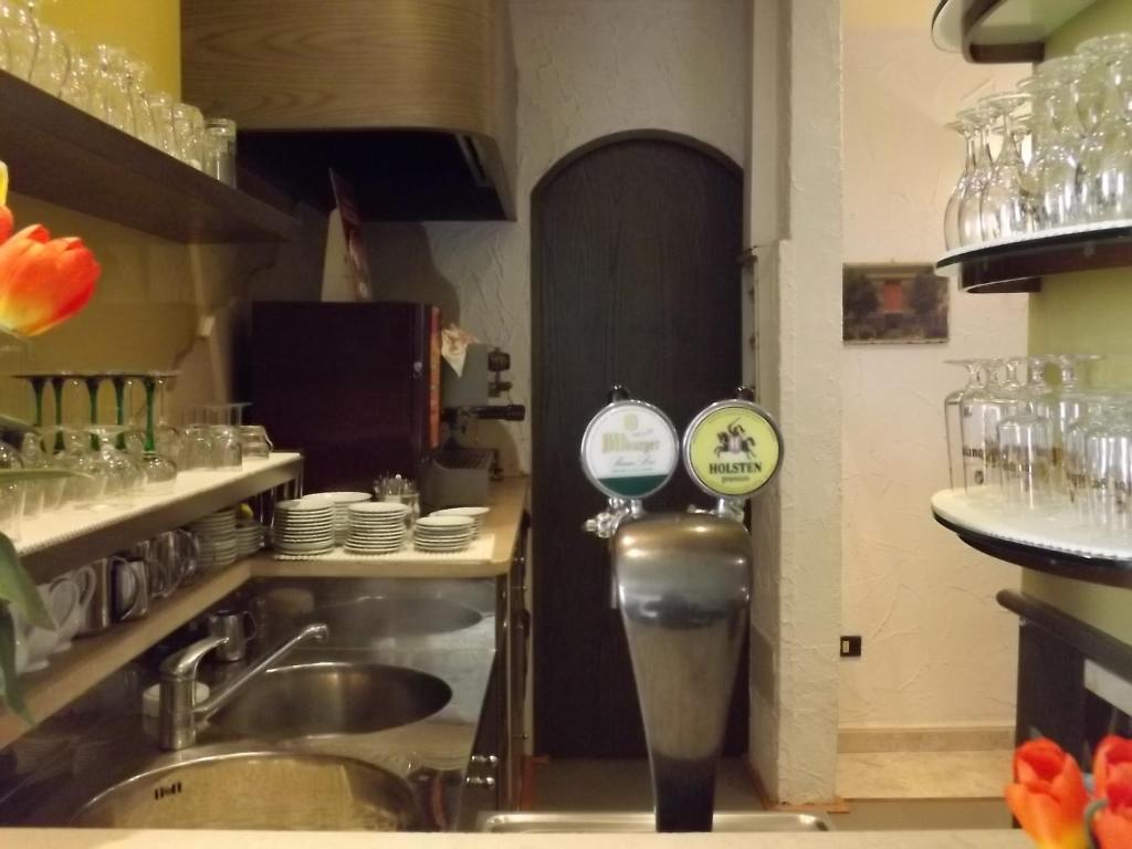 Hotel Victory تْشيزيناتيكو المظهر الخارجي الصورة