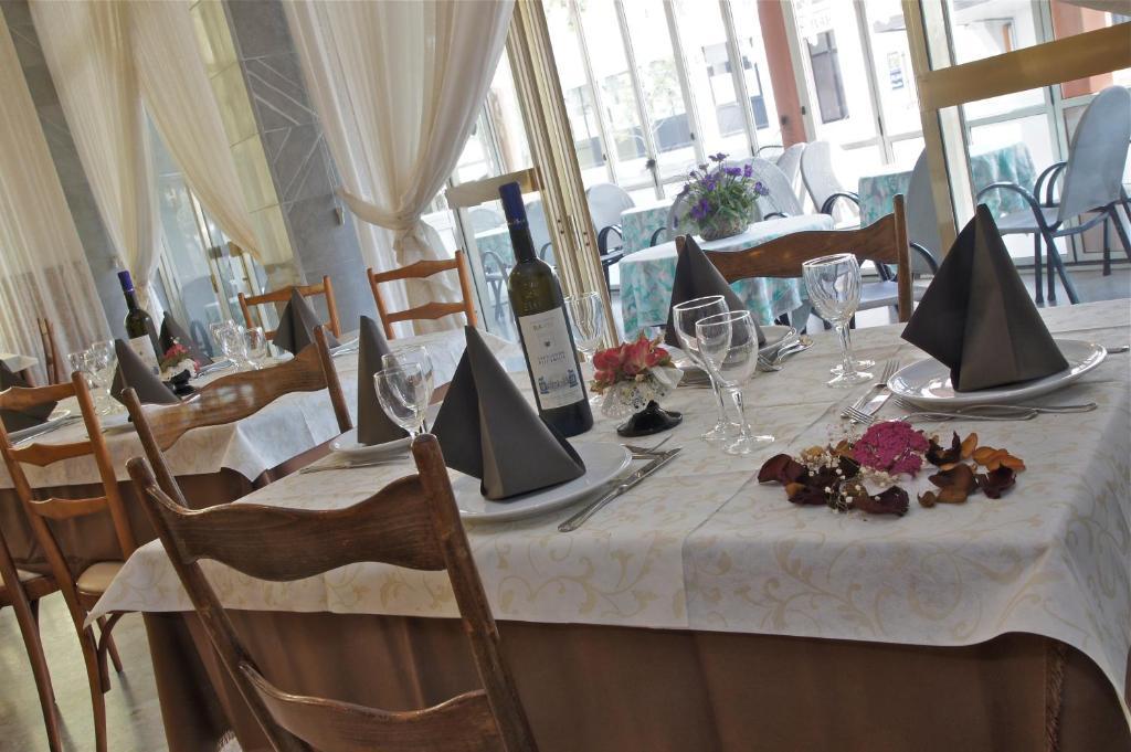 Hotel Victory تْشيزيناتيكو المظهر الخارجي الصورة