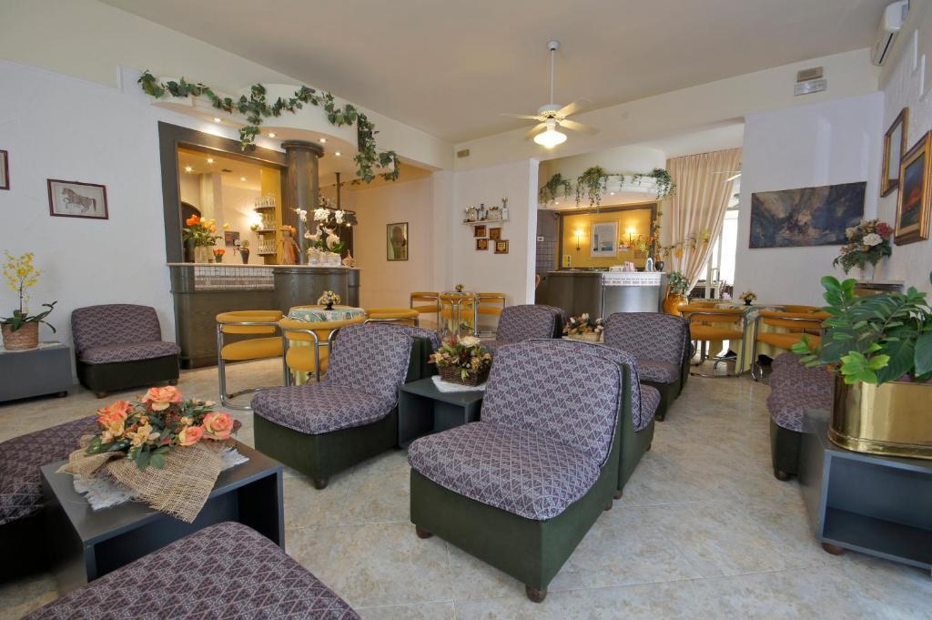 Hotel Victory تْشيزيناتيكو المظهر الخارجي الصورة