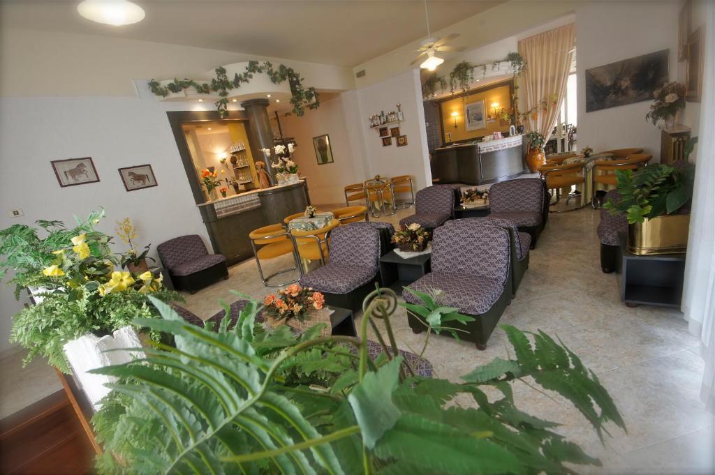 Hotel Victory تْشيزيناتيكو المظهر الخارجي الصورة