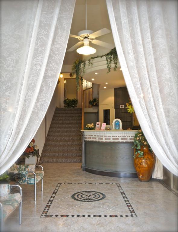 Hotel Victory تْشيزيناتيكو المظهر الخارجي الصورة