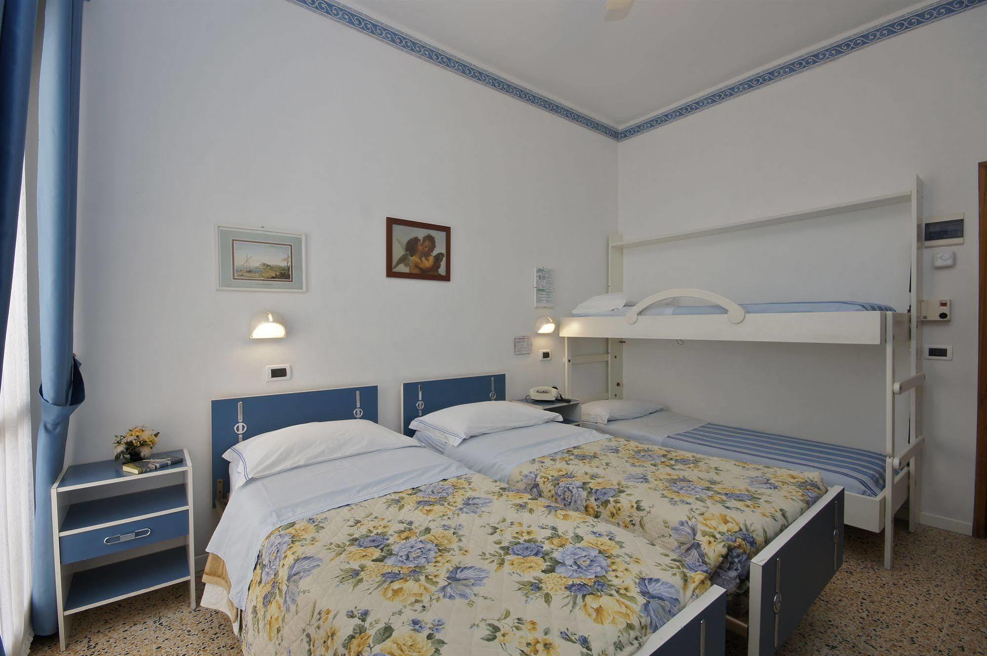 Hotel Victory تْشيزيناتيكو المظهر الخارجي الصورة